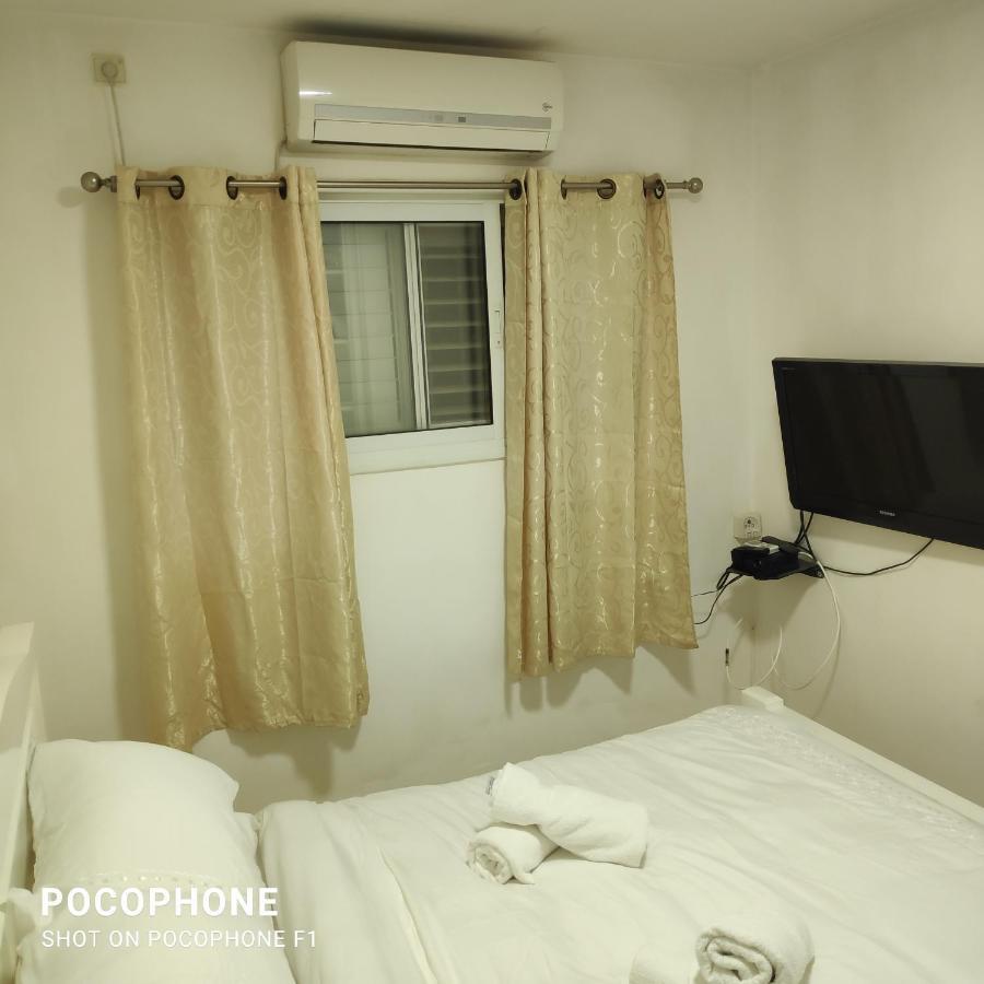 סוויטה של אלון Apartment Arad Exterior foto